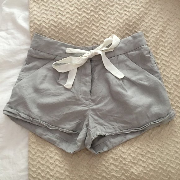Wilfred grey Allegra linen ribbon shorts | size 0 Aritzia - Picture 4 of 10